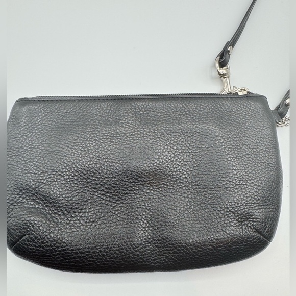 Coach Black Leather Turn lock Wristlet | Very Good Condition - Picture 4 of 13